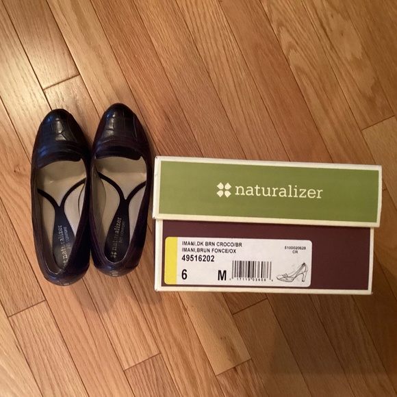 Naturalizer Leather Chocolate Brown Platform Heels, fit 6.5-7 - Picture 7 of 15